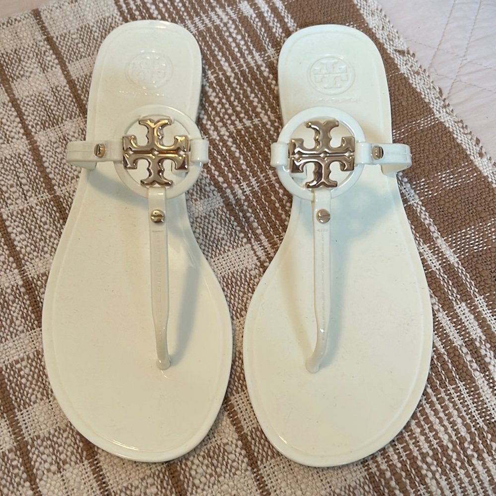 Brand new Tory Burch flat thongs